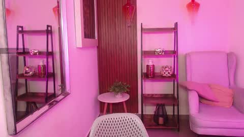 Coral online show from November 2025 11:09:02 AM