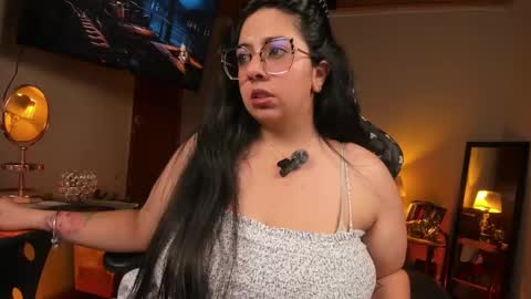 Snapshot of coraline_latin chatting on March 2025 01:32:02 AM Coraline online show from March 2025 01:32:02 AM