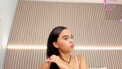 Snapshot of coralineross_ chatting on March 2025 11:22:02 AM coralineross_ online show from March 2025 11:22:02 AM