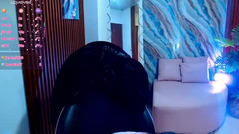 corall_tay1 online show from April 2026 11:42:02 AM