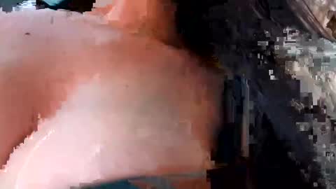 Snapshot of coralwells chatting on May 2026 01:14:01 AM coralwells online show from May 2026 01:14:01 AM
