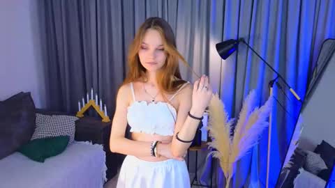 Snapshot of corazonmalinky chatting on November 2025 03:22:02 PM Lia online show from November 2025 03:22:02 PM