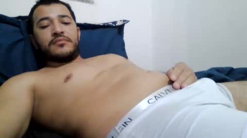 corvo999 online show from April 2026 06:01:02 PM