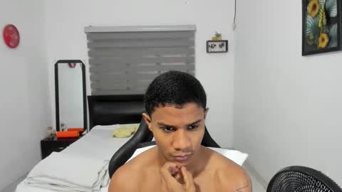 Ethan  online show from December 2025 10:06:01 PM