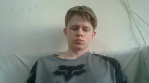 Snapshot of cosm2312 chatting on May 2026 03:30:02 PM Andrew online show from May 2026 03:30:02 PM