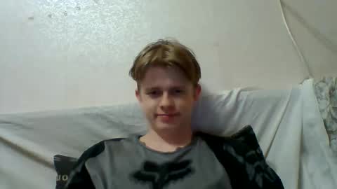 Snapshot of cosm2312 chatting on May 2026 11:46:02 PM Andrew online show from May 2026 11:46:02 PM