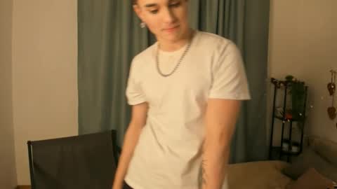 Henry online show from March 2026 09:10:01 PM