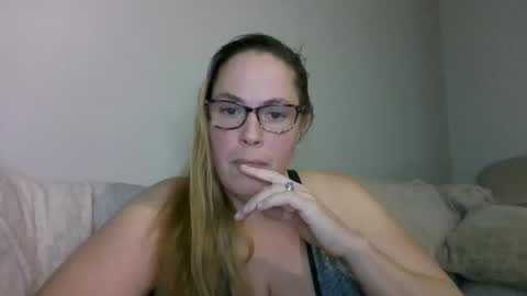 Fallen Angel 21 online show from November 2025 03:01:02 PM