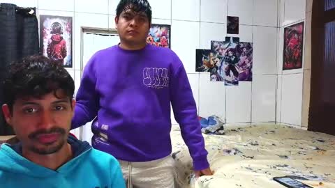 Jonathan  Jhonaz online show from May 2026 08:37:01 PM