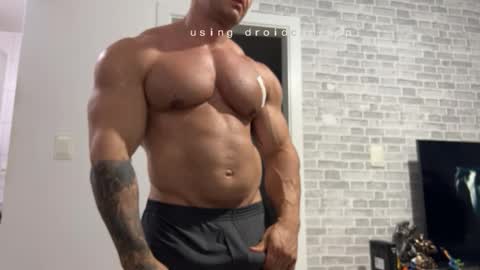 couplemuscle40 online show from December 2025 11:53:01 PM