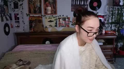 Yuna online show from November 2025 09:11:01 PM