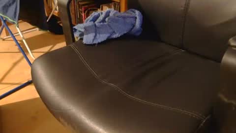 coyote017 online show from April 2026 06:19:02 PM