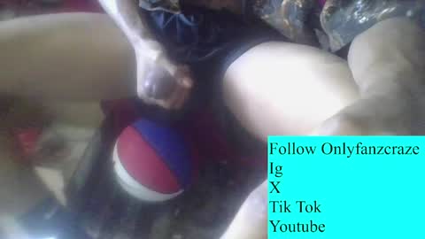 Snapshot of craze320084 chatting on April 2026 03:40:02 PM craze320084 online show from April 2026 03:40:02 PM