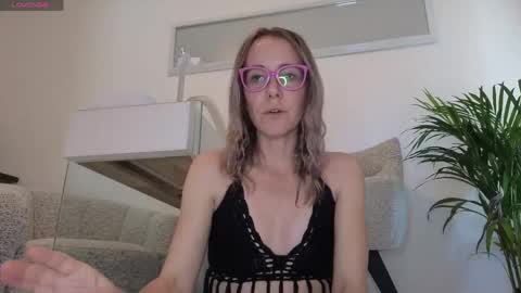 Snapshot of crazy_ass_stacy chatting on May 2026 01:08:02 PM Stacy 2pm to 6pm mon-fri 3 CAT online show from May 2026 01:08:02 PM