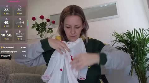 Snapshot of crazy_ass_stacy chatting on May 2026 01:16:02 PM Stacy 2pm to 6pm mon-fri 3 CAT online show from May 2026 01:16:02 PM