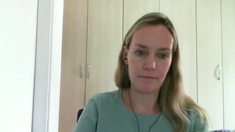 Snapshot of crazyanny chatting on December 2024 01:39:02 PM Anny online show from December 2024 01:39:02 PM