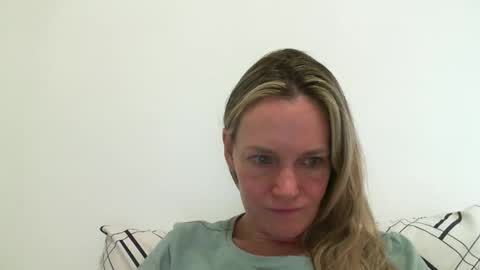 Snapshot of crazyanny chatting on December 2024 09:09:02 PM Anny online show from December 2024 09:09:02 PM