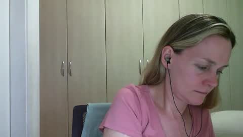 Snapshot of crazyanny chatting on January 2025 08:57:01 PM Anny online show from January 2025 08:57:01 PM