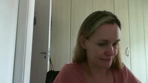 Snapshot of crazyanny chatting on January 2025 01:31:02 PM Anny online show from January 2025 01:31:02 PM