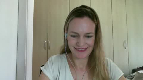 Snapshot of crazyanny chatting on January 2025 10:50:02 AM Anny online show from January 2025 10:50:02 AM