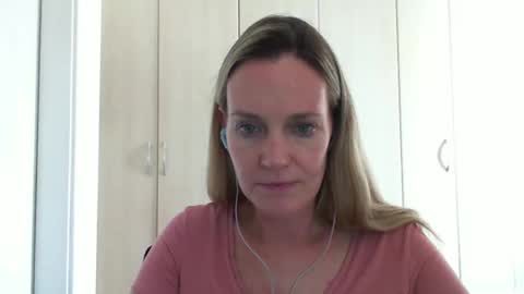Snapshot of crazyanny chatting on February 2025 05:16:01 PM Anny online show from February 2025 05:16:01 PM