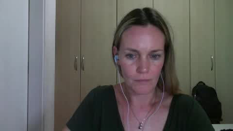 Snapshot of crazyanny chatting on February 2025 06:04:02 PM Anny online show from February 2025 06:04:02 PM