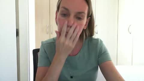 Snapshot of crazyanny chatting on March 2025 07:06:01 PM Anny online show from March 2025 07:06:01 PM