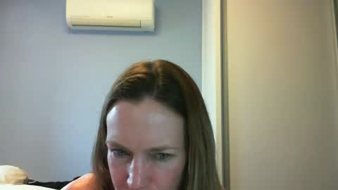Snapshot of crazyanny chatting on September 2025 06:42:01 PM Anny online show from September 2025 06:42:01 PM