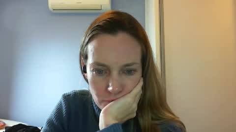 Snapshot of crazyanny chatting on September 2025 04:10:02 PM Anny online show from September 2025 04:10:02 PM
