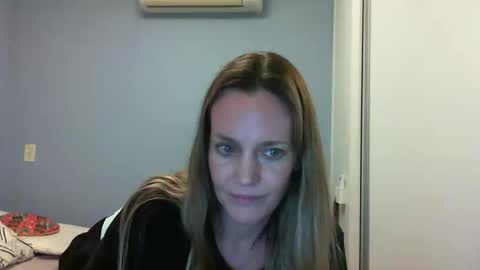 Snapshot of crazyanny chatting on September 2025 12:15:01 AM Anny online show from September 2025 12:15:01 AM