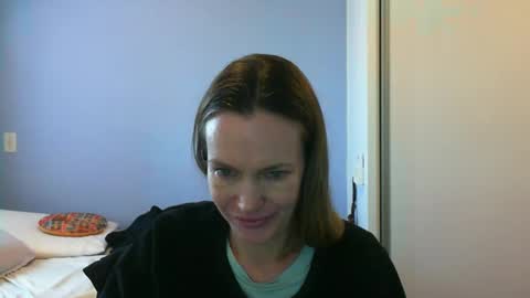 Snapshot of crazyanny chatting on October 2025 10:49:01 AM Anny online show from October 2025 10:49:01 AM