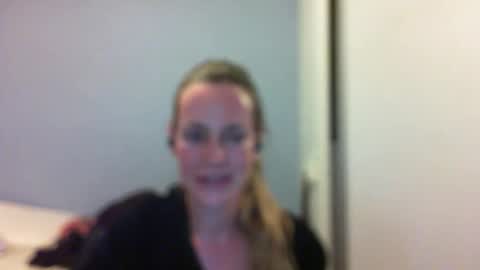 Snapshot of crazyanny chatting on October 2025 11:29:02 PM Anny online show from October 2025 11:29:02 PM