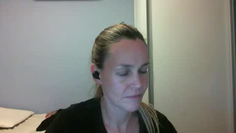Snapshot of crazyanny chatting on October 2025 12:55:01 AM Anny online show from October 2025 12:55:01 AM