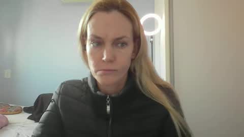 Snapshot of crazyanny chatting on May 2026 12:34:02 PM Anny online show from May 2026 12:34:02 PM