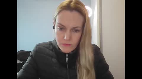 Snapshot of crazyanny chatting on June 2026 10:50:02 AM Anny online show from June 2026 10:50:02 AM