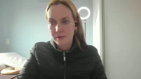 Snapshot of crazyanny chatting on June 2026 04:56:02 PM Anny online show from June 2026 04:56:02 PM