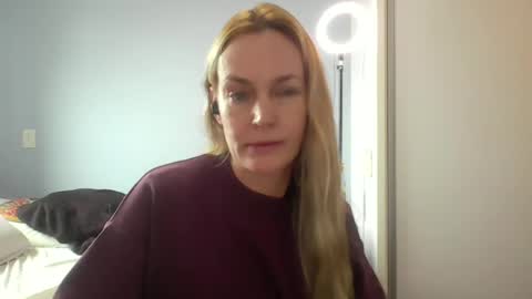 Snapshot of crazyanny chatting on June 2026 12:29:02 PM Anny online show from June 2026 12:29:02 PM