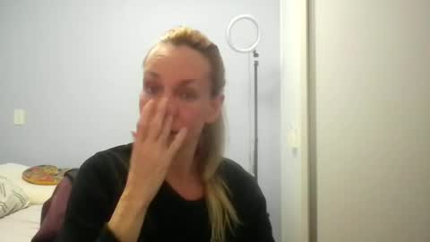Snapshot of crazyanny chatting on June 2026 12:26:01 AM Anny online show from June 2026 12:26:01 AM
