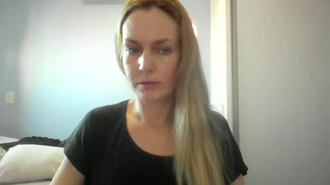 Snapshot of crazyanny chatting on July 2026 10:54:01 AM Anny online show from July 2026 10:54:01 AM