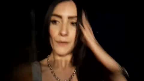 Mely online show from October 2025 02:00:01 AM