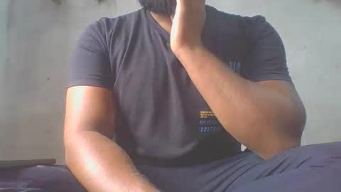 crazzy_booy online show from November 2025 04:44:02 AM