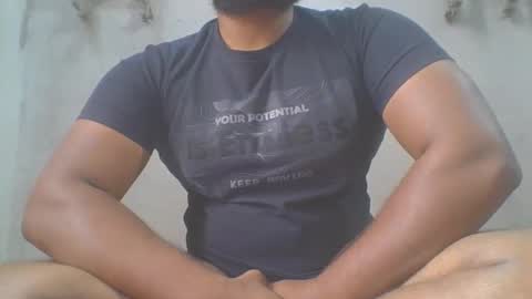 crazzy_booy online show from November 2025 03:39:01 AM