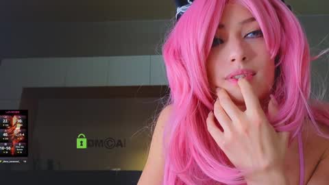 Snapshot of crazzy_cherry chatting on December 2025 01:51:01 PM crazzy cherry online show from December 2025 01:51:01 PM