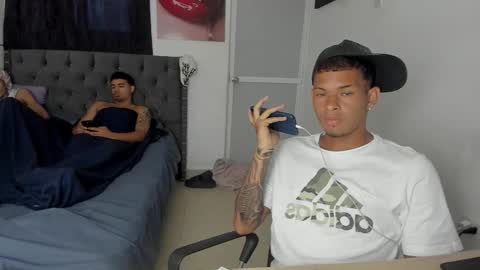 Snapshot of crazzy_master1 chatting on April 2026 09:27:01 PM crazzy_master1 online show from April 2026 09:27:01 PM