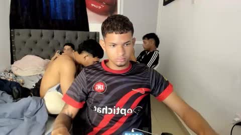 Snapshot of crazzy_master1 chatting on April 2026 10:32:02 PM crazzy_master1 online show from April 2026 10:32:02 PM