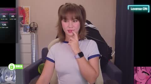Snapshot of creammeow chatting on September 2025 01:51:01 AM Alina online show from September 2025 01:51:01 AM