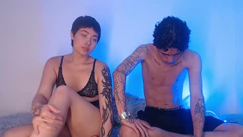  CAMILA Y SEBASTIAN online show from October 2025 04:24:01 AM