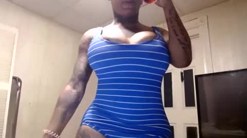 CreamyExotica online show from September 2025 05:57:02 PM