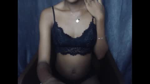 Snapshot of creamyxmuffin chatting on February 2025 04:38:02 AM creamyxmuffin online show from February 2025 04:38:02 AM