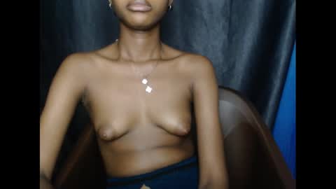 Snapshot of creamyxmuffin chatting on February 2025 04:47:01 AM creamyxmuffin online show from February 2025 04:47:01 AM